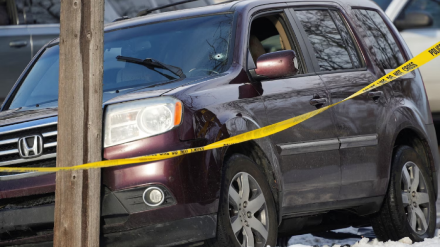 Minneapolis: Un agent de imigrare american a împușcat mortal un șofer care ar fi încercat să lovească agenții cu mașina