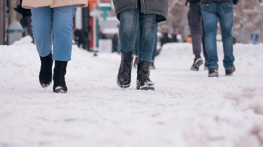 Vreme mohorâtă și risc de ghețuș pe 29 ianuarie: Meteorologii prognozează maxime de până la +10 grade