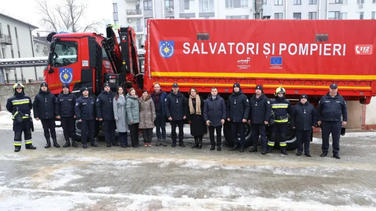 FOTO IGSU a recepționat un autocamion de 280.000 de euro pentru misiuni de intervenție