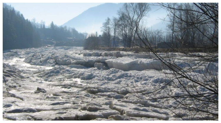VIDEO Condițiile meteo din România au afectat râurile din județul Maramureș: vezi zonele vizate