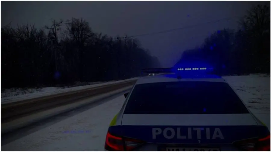 Circulație îngreunată din cauza poleiului. Poliția a impus restricții pentru camioane în mai multe zone din țară