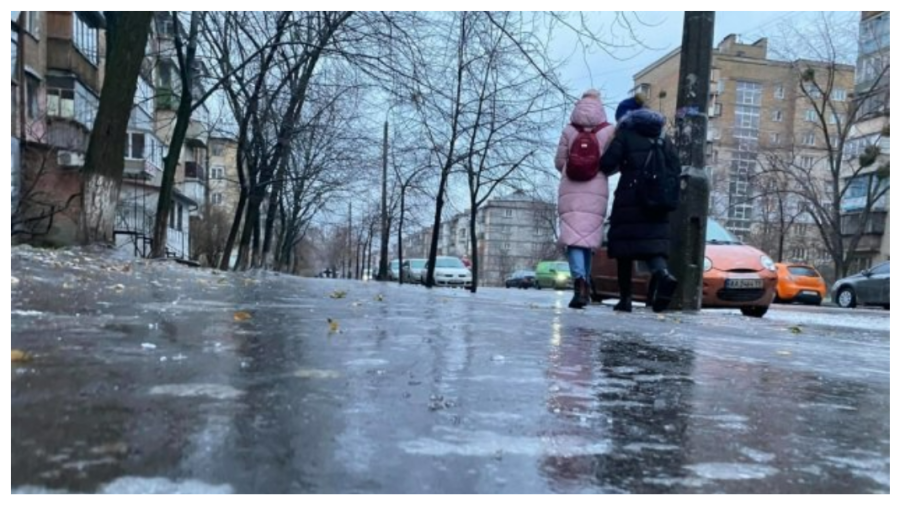 Ucraina, pericol din cauza poleiului și condițiilor meteo severe