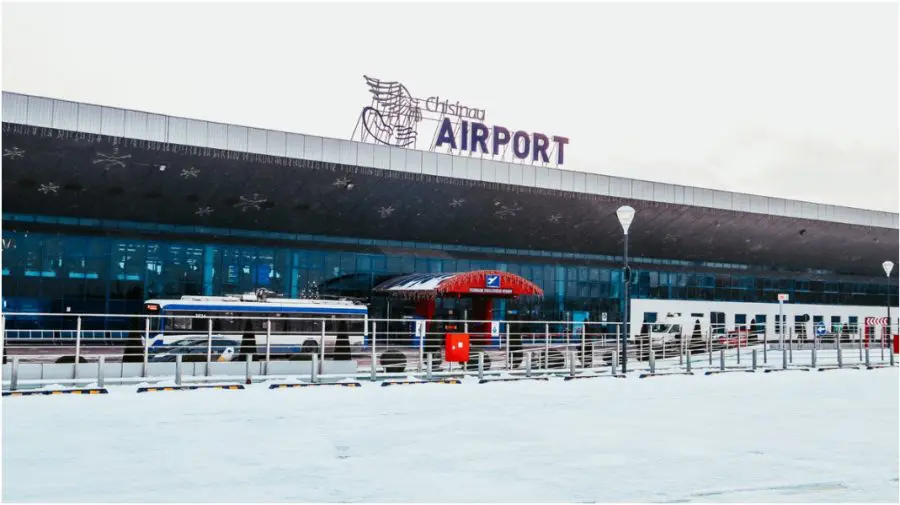 Două curse anulate pe Aeroportul Internațional Chișinău din cauza condițiilor meteo. Alte două zboruri, întârziate