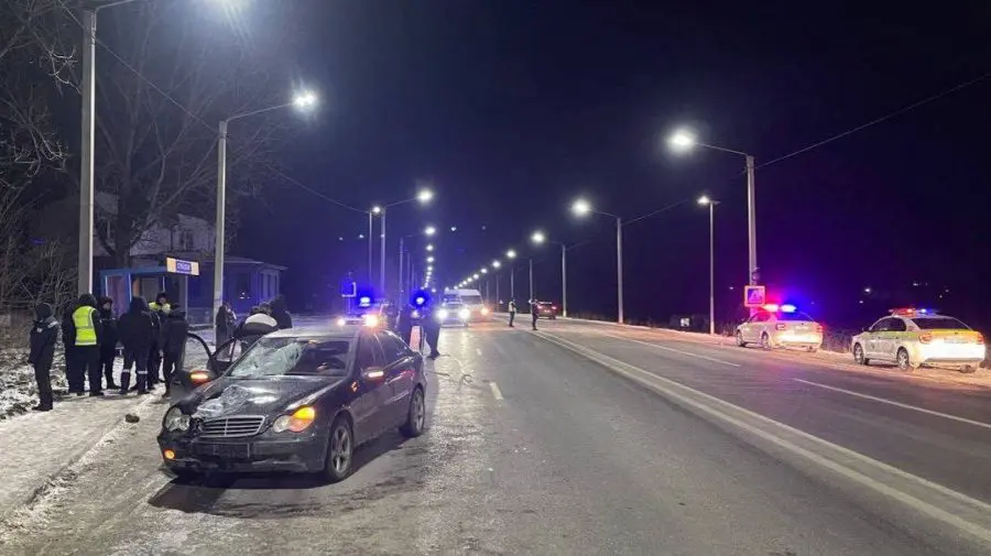 Accident grav la Strășeni: Doi copii loviți pe trecerea de pietoni, dintre care unul a decedat