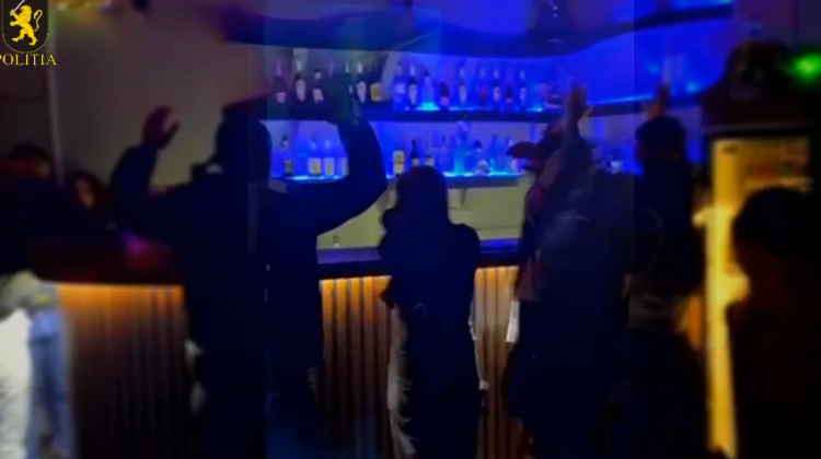 VIDEO Noi descinderi în localurile din capitală: Zeci de persoane testate la consumul de droguri
