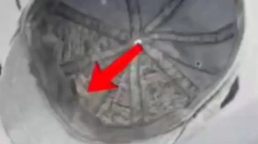 VIDEO Șase persoane din nordul țării, percheziționate de polițiști: Droguri găsite ascunse în chipiu