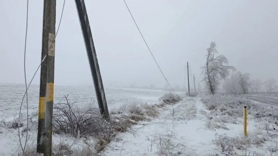 Peste 1.200 de consumatori din Ștefan Vodă, afectați de avarii la rețeaua electrică, din cauza condițiilor meteo