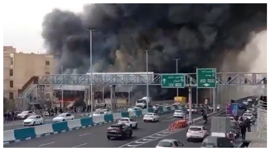 VIDEO Capitala Iranului, cuprinsă de un incendiu dens într-o piață aglomerată