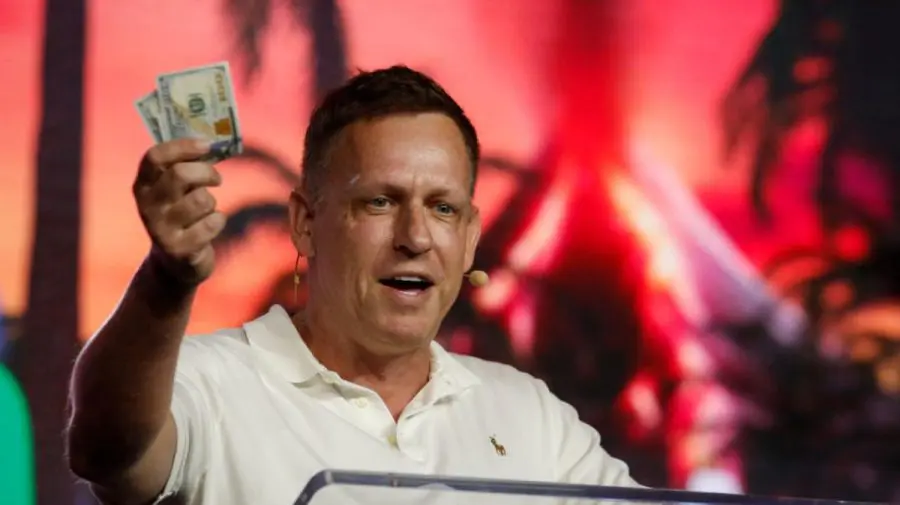Peter Thiel și alți miliardari din tehnologie au ajuns să își protejeze copiii tocmai de produsele care i-au îmbogățit
