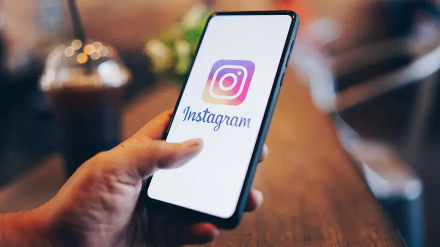 CEO-ul Instagram, audiat în procesul privind rețelele sociale; familiile victimelor au asistat la tribunal
