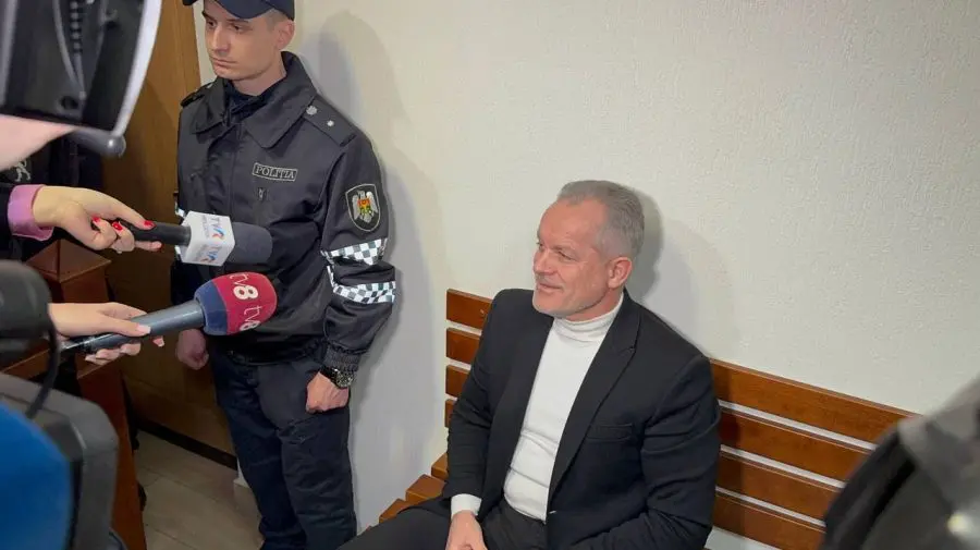 Lista lui Plahotniuc: Judecătorii au admis audierea a încă trei martori solicitați de apărare