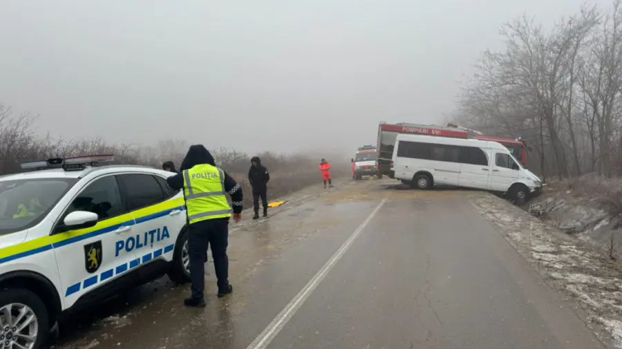 FOTO 11 persoane au fost rănite în urma accidentului produs în raionul Ialoveni