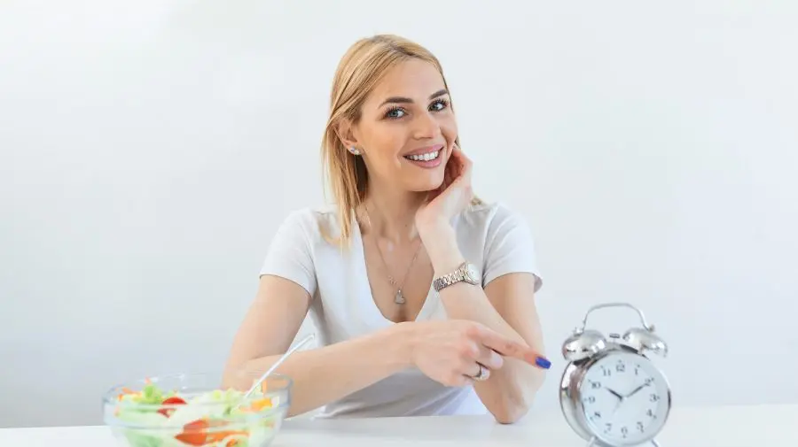 Ce spun studiile despre impactul postului intermitent asupra sănătății