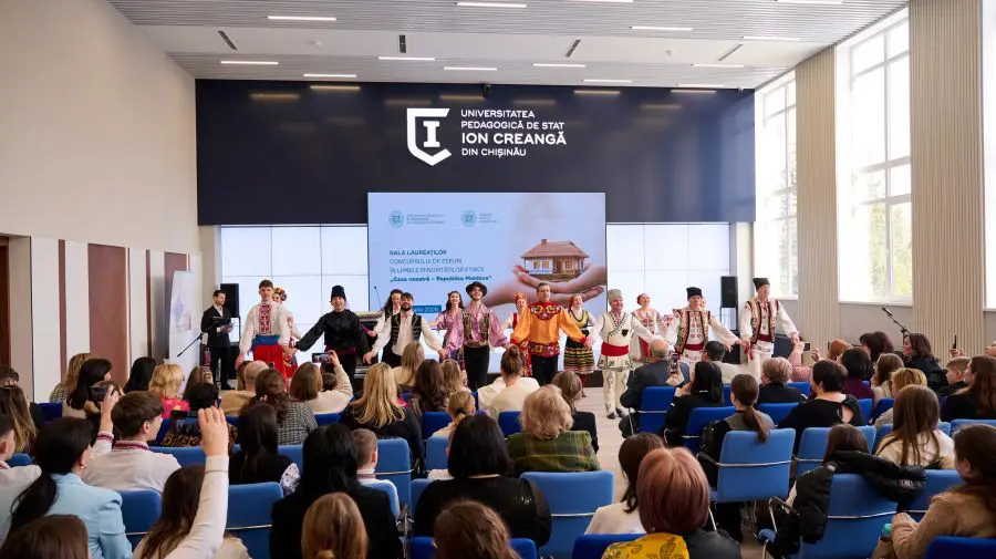 Diversitatea lingvistică și dialogul intercultural, celebrate la Gala „Tânărul cercetător”