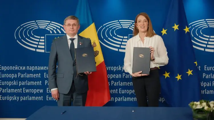 „Avem alături parteneri de încredere”. Parlamentul Moldovei și PE au semnat Memorandumul de Înțelegere reînnoit