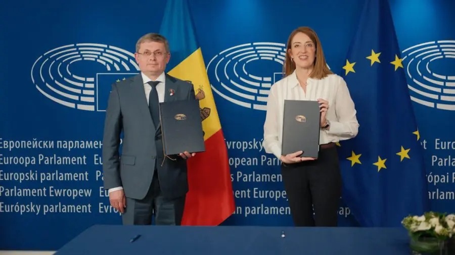 „Avem alături parteneri de încredere”. Parlamentul Moldovei și PE au semnat Memorandumul de Înțelegere reînnoit