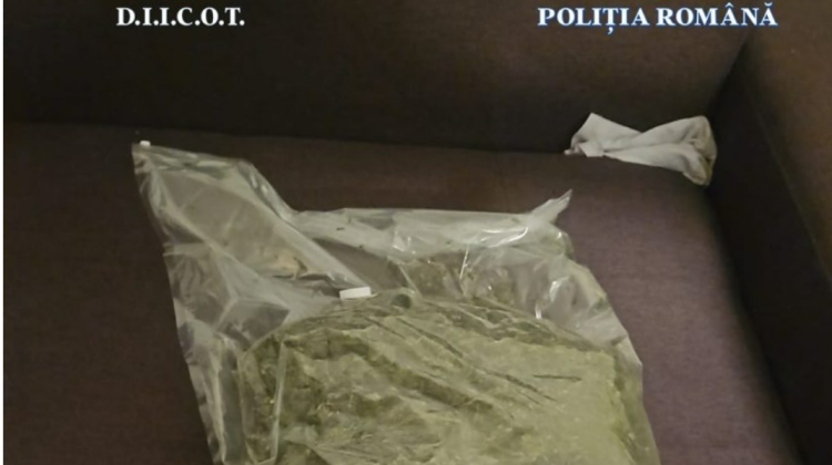 Bărbat prins în flagrant la Timișoara cu două kilograme de canabis