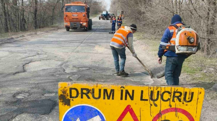Reparațiile drumurilor din Capitală continuă: echipele intervin pe zeci de străzi ale orașului