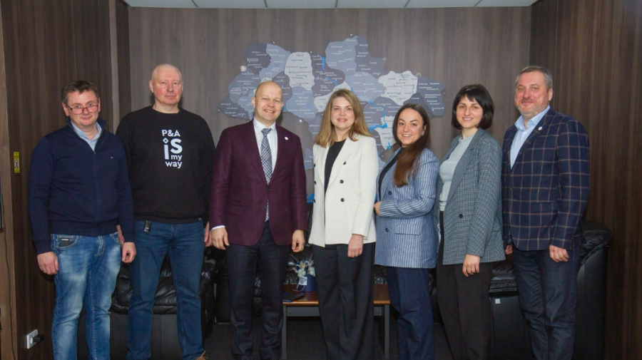 IuteBank începe să opereze ca bancă comercială în Ucraina