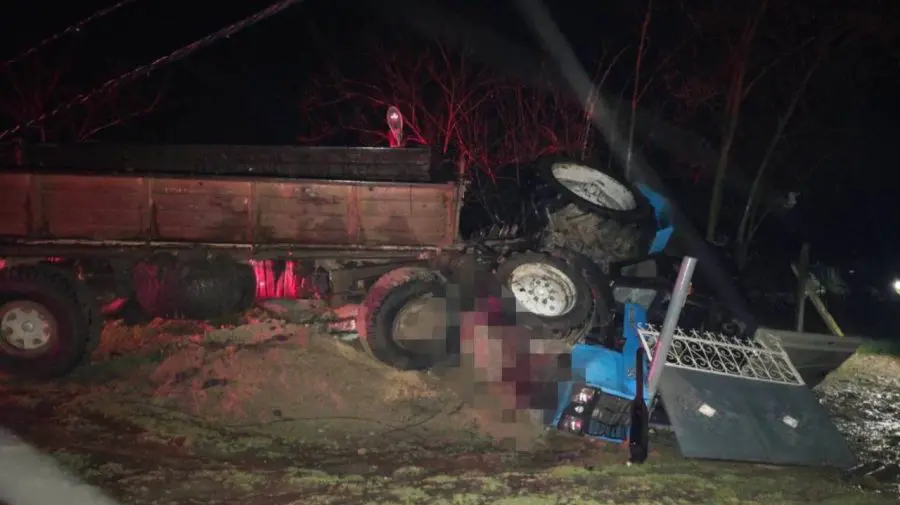 Accident fatal la Ștefan Vodă. Un bărbat a murit după ce tractorul s-a răsturnat