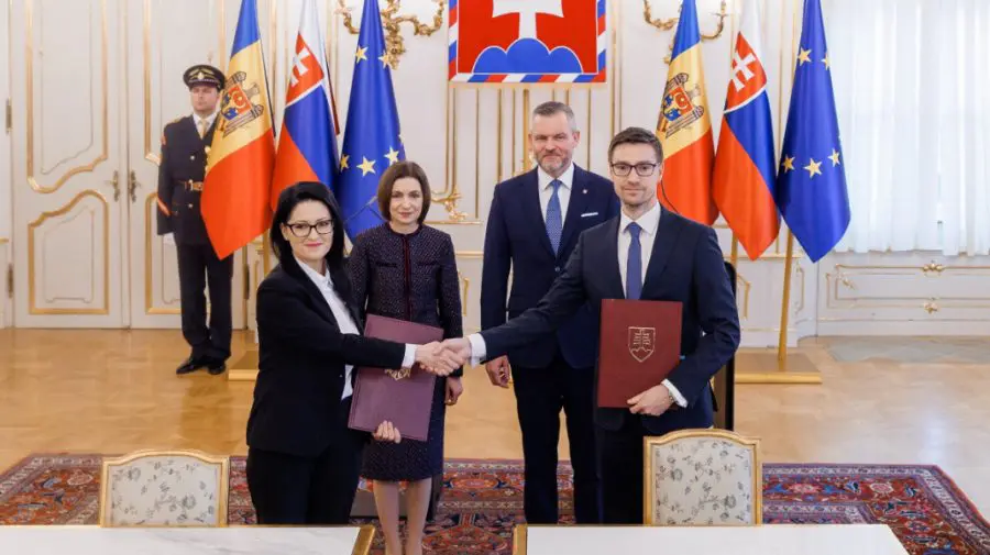 Moldova și Slovacia au semnat un acord de securitate socială. Ce beneficii aduce pentru moldoveni?