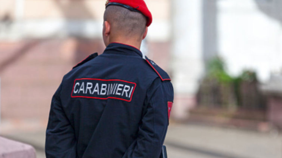 Razii în toată Moldova! Mai mulți consumatori de droguri prinși de carabinieri și duși la poliție