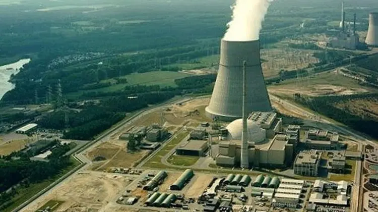 Kremlinul oprește operațiunile la centrala atomică iraniană din Bushehr. Angajații ruși vor părăsi zona de război