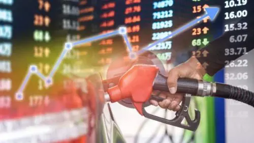 Motorina, la cel mai mare preț din istorie! ANRE a anunțat prețurile carburanților pentru weekend