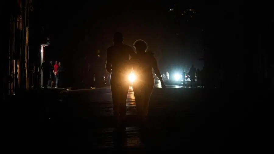 Blackout total în Cuba. Țara e în beznă după ce rețeaua energetică a colapsat din cauza lipsei de combustibil