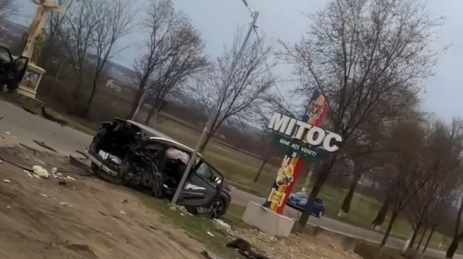 VIDEO Accidente grave la Mitoc și Bucovăț: 11 persoane rănite, printre care un copil de 7 ani și unul de 11 luni