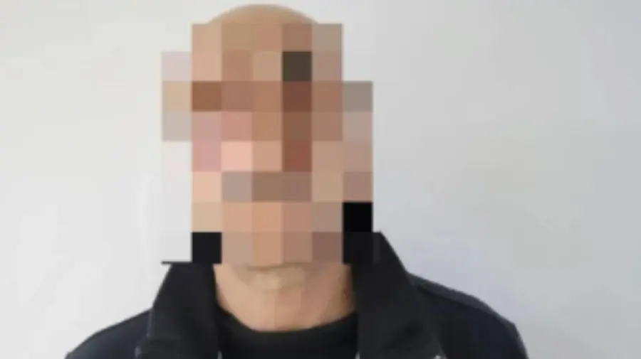 FOTO, VIDEO Cetățean străin, aflat ilegal în Moldova și judecat pentru infracțiuni grave, escortat din țară