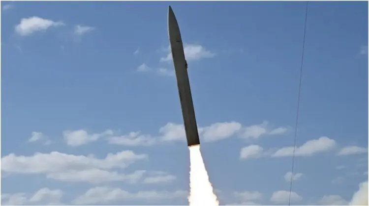 Bloomberg: Statele Unite vor să lovească Iranul cu noile rachete hipersonice „Dark Eagle”