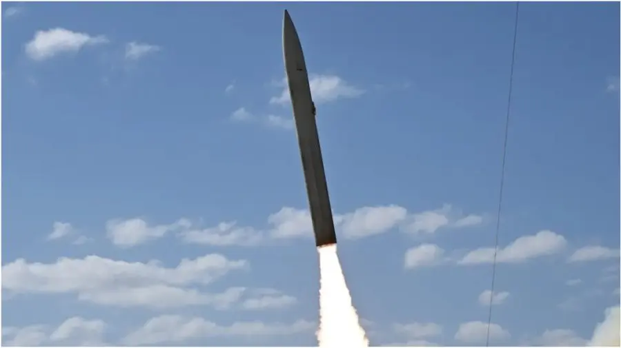 Bloomberg: Statele Unite vor să lovească Iranul cu noile rachete hipersonice „Dark Eagle”