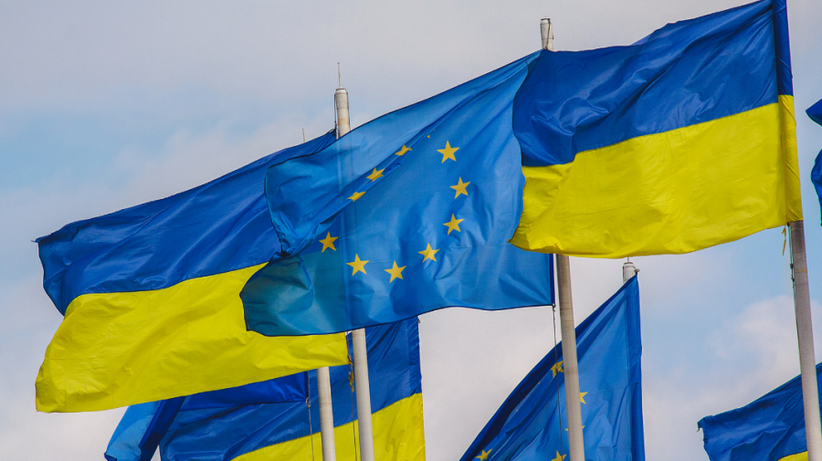 Comisia Europeană a aprobat un nou pachet pentru pregătirea acordării a 90 de miliarde de euro Ucrainei