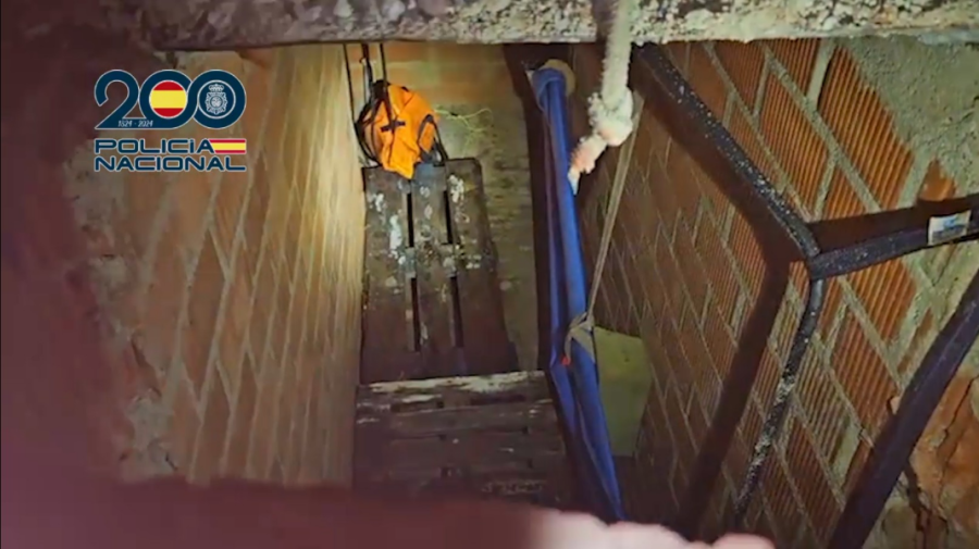 VIDEO 17 tone de hașiș confiscate după descoperirea unui tunel subteran între Maroc și Ceuta