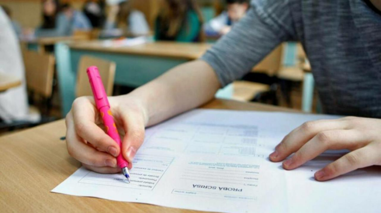 Rezultatele pretestărilor republicane: elevii școlilor minorităților naționale necesită sprijin suplimentar