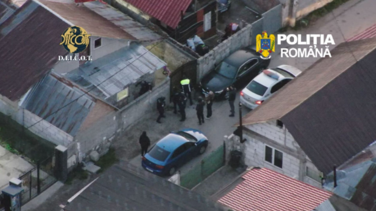 VIDEO România: percheziții în patru județe și la București la o grupare care ar fi exploatat sexual tinere în Europa