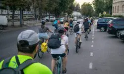 Trotuarul de pe strada Alba-Iulia, reabilitat: Va fi amenajată și o pistă pentru bicicliști