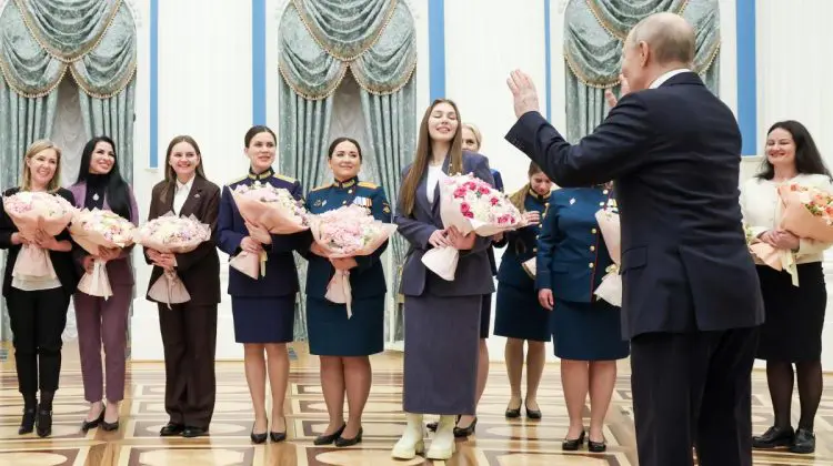 Rusia, în criză demografică: Natalitatea la minimul ultimilor 200 de ani
