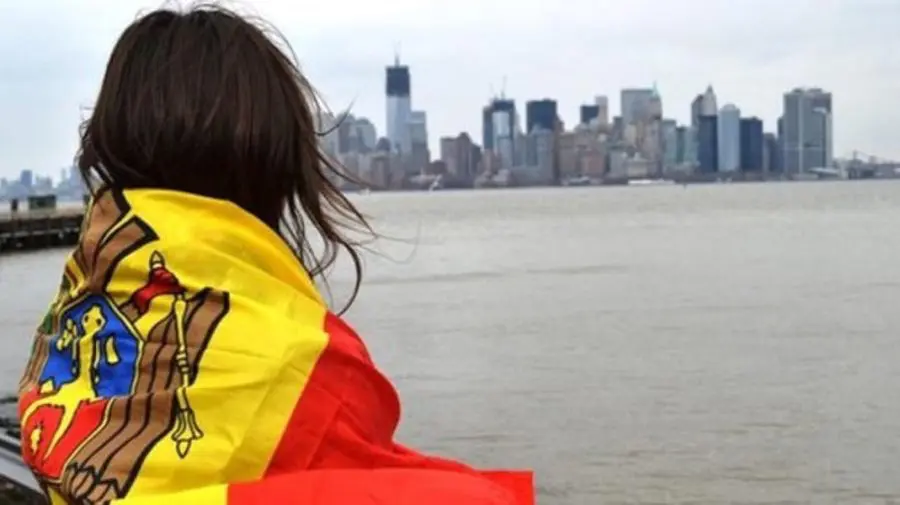 Pleacă, revin și pleacă din nou? Migrația care macină Moldova
