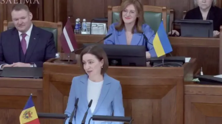 STOP CADRU Maia Sandu recită o poezie de-a lui Grigore Vieru în Parlamentul Letoniei