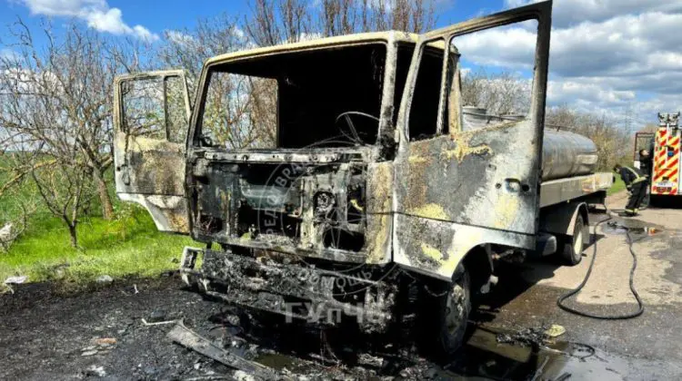 VIDEO Flăcări puternice la Tiraspol! O cisternă de lapte a fost distrusă de un incendiu