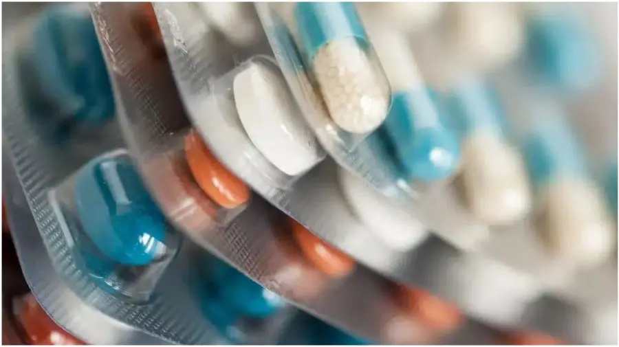 Medicamentele otrăvesc râurile și duc la apariția superbacteriilor. Studiu: poluarea invizibilă se extinde la nivel global