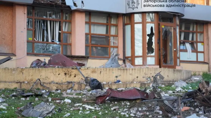 Atac cu drone asupra orașului Zaporojie. O femeie a murit, infrastructura civilă – afectată
