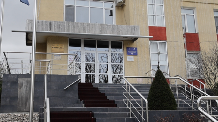 Mister la Primăria Căușeni! Contabila, dispărută de patru zile, iar salariile angajaților, blocate