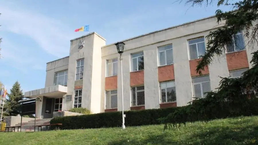 VIDEO Schimbare la Primăria Căușeni. Roman Chizilov preia interimatul din 5 mai