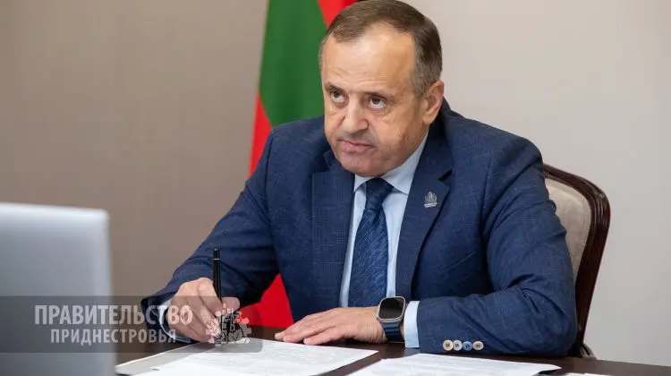 Probleme cu banii în stânga Nistrului?! Pretinșii miniștri elaborează proiecte de „disciplină financiară”