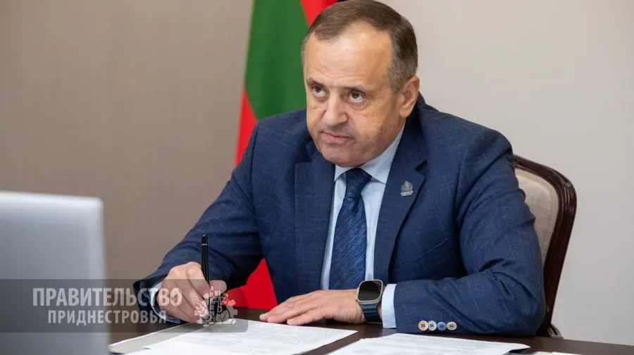 Probleme cu banii în stânga Nistrului?! Pretinșii miniștri elaborează proiecte de „disciplină financiară”