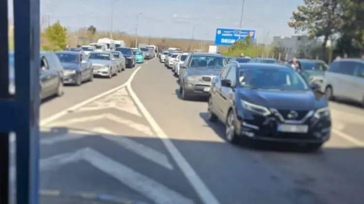 Se stă la coadă la vama Leușeni! Autoritățile intervin pentru fluidizarea traficului