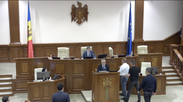 VIDEO Ion Ceban explică de ce a venit în Parlament: „M-au atacat când nici nu aveam de gând să merg spre tribună”